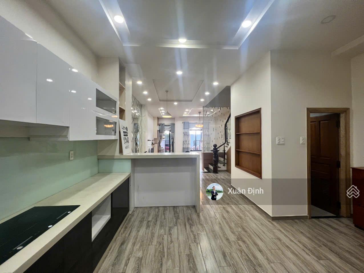 Cho thuê nguyên căn nhà phố Lakeview City full nội thất view Landamark81 giá 30tr/tháng