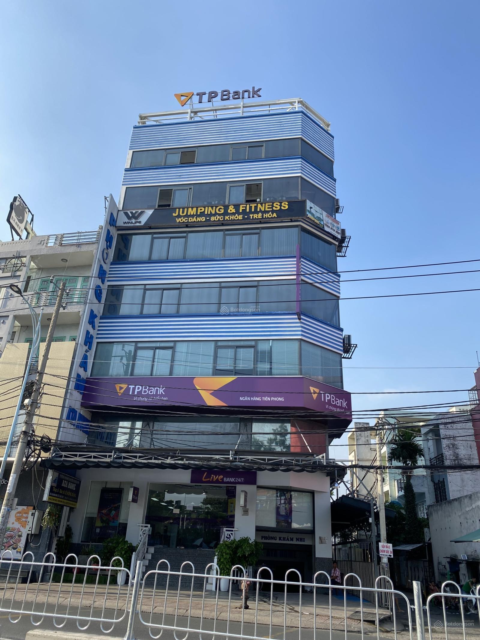 Building hầm 7 tầng mặt tiền Lê Văn Quới (DT 13,2m X 25m) HĐ thuê 300 triệu/tháng, giá chỉ 80 tỷ Building hầm 7 tầng mặt tiền Lê Văn Quới (DT 13,2m X 25m) HĐ thuê 300 triệu/tháng, giá chỉ 80 tỷ