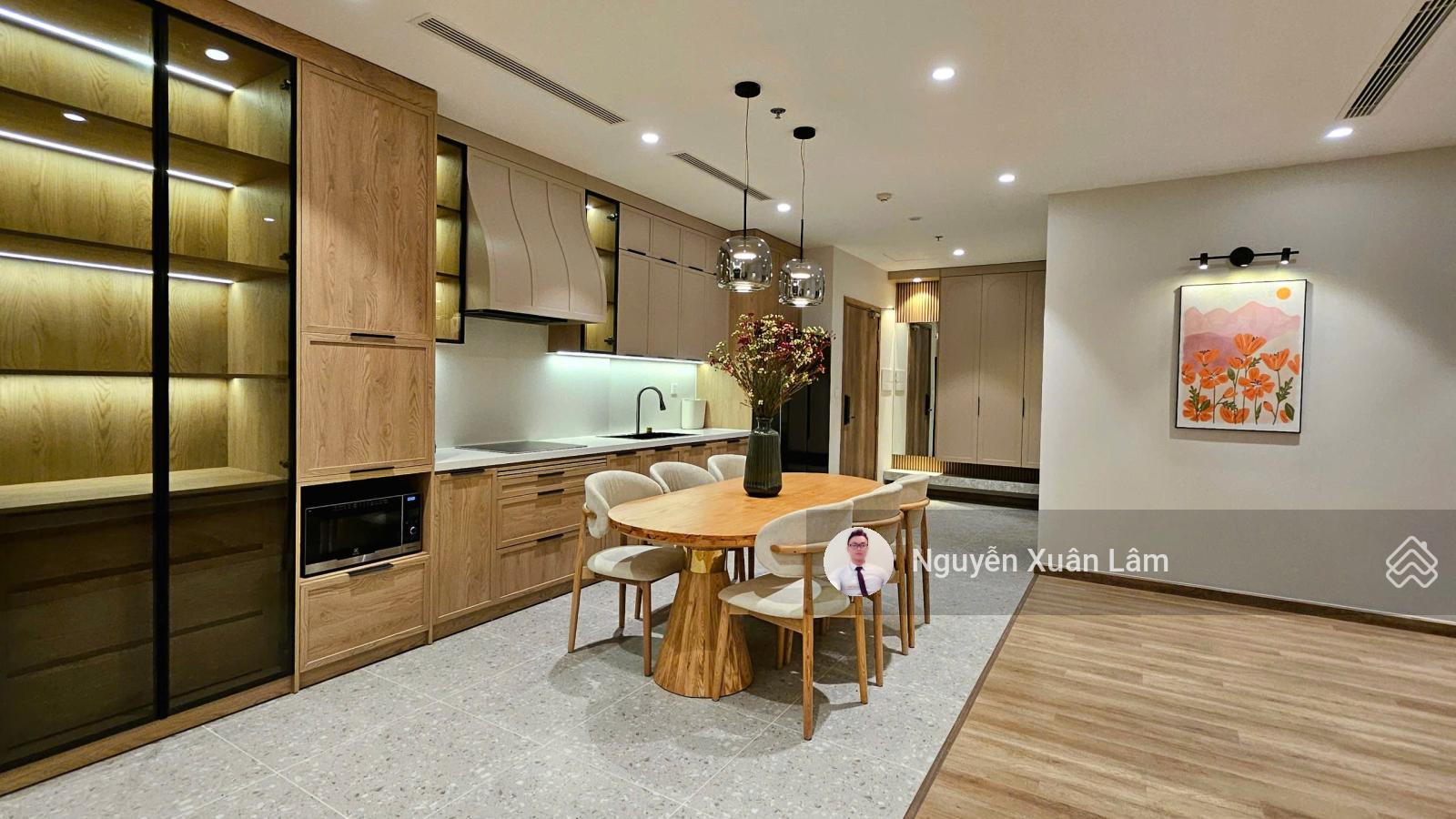 Cần bán 116m2 full đồ mới view đẹp long lanh nhìn hồ Thiên Nga, giá 14,350 tỷ bp Land Mark Ecopark Cần bán 116m2 full đồ mới view đẹp long lanh nhìn hồ Thiên Nga, giá 14,350 tỷ bp Land Mark Ecopark