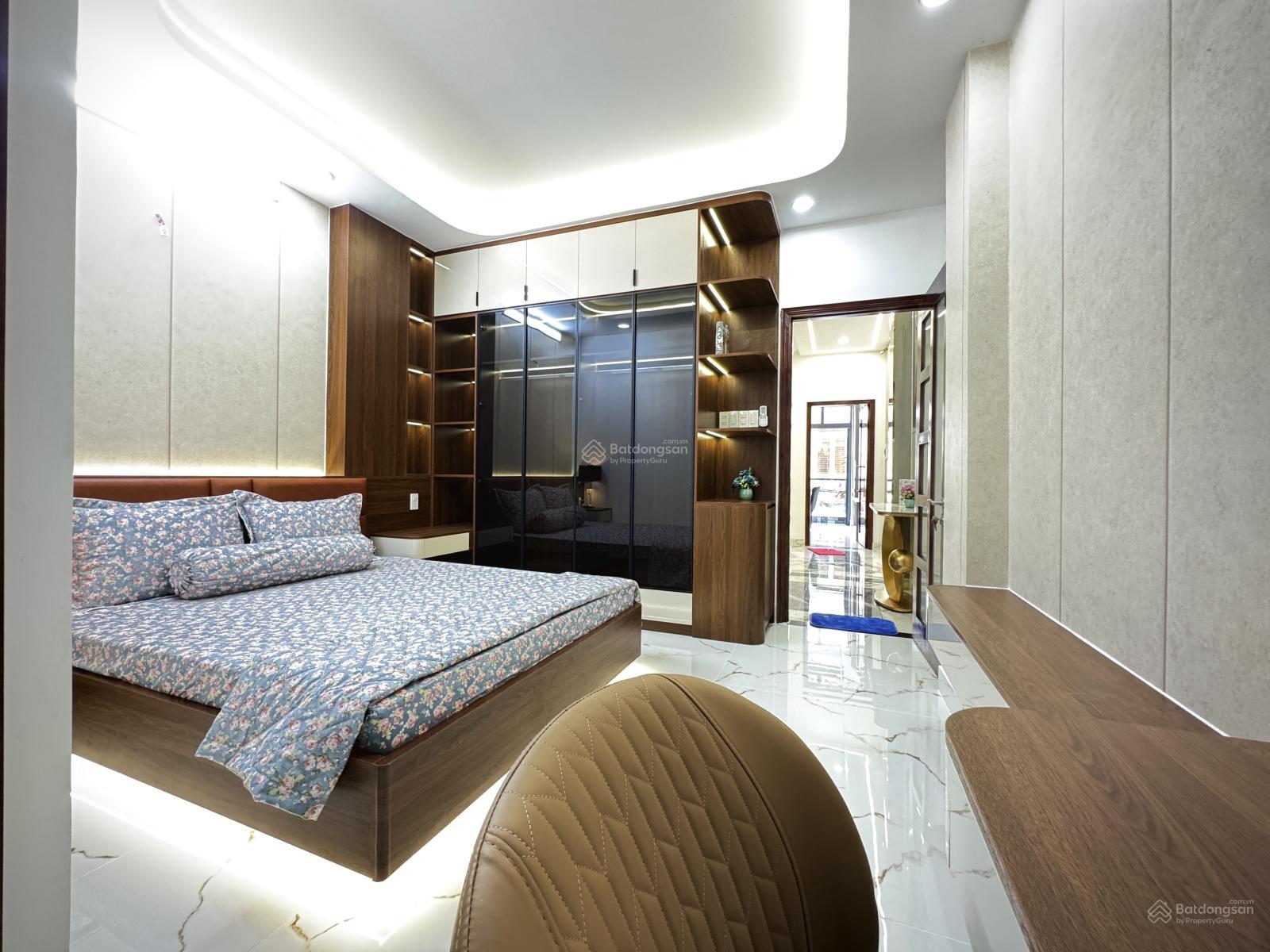 Siêu phẩm nhà mới 4 tầng, thang máy 450kg, đường thông xe tải, vị trí KD đa nghành nghề, P15, TB