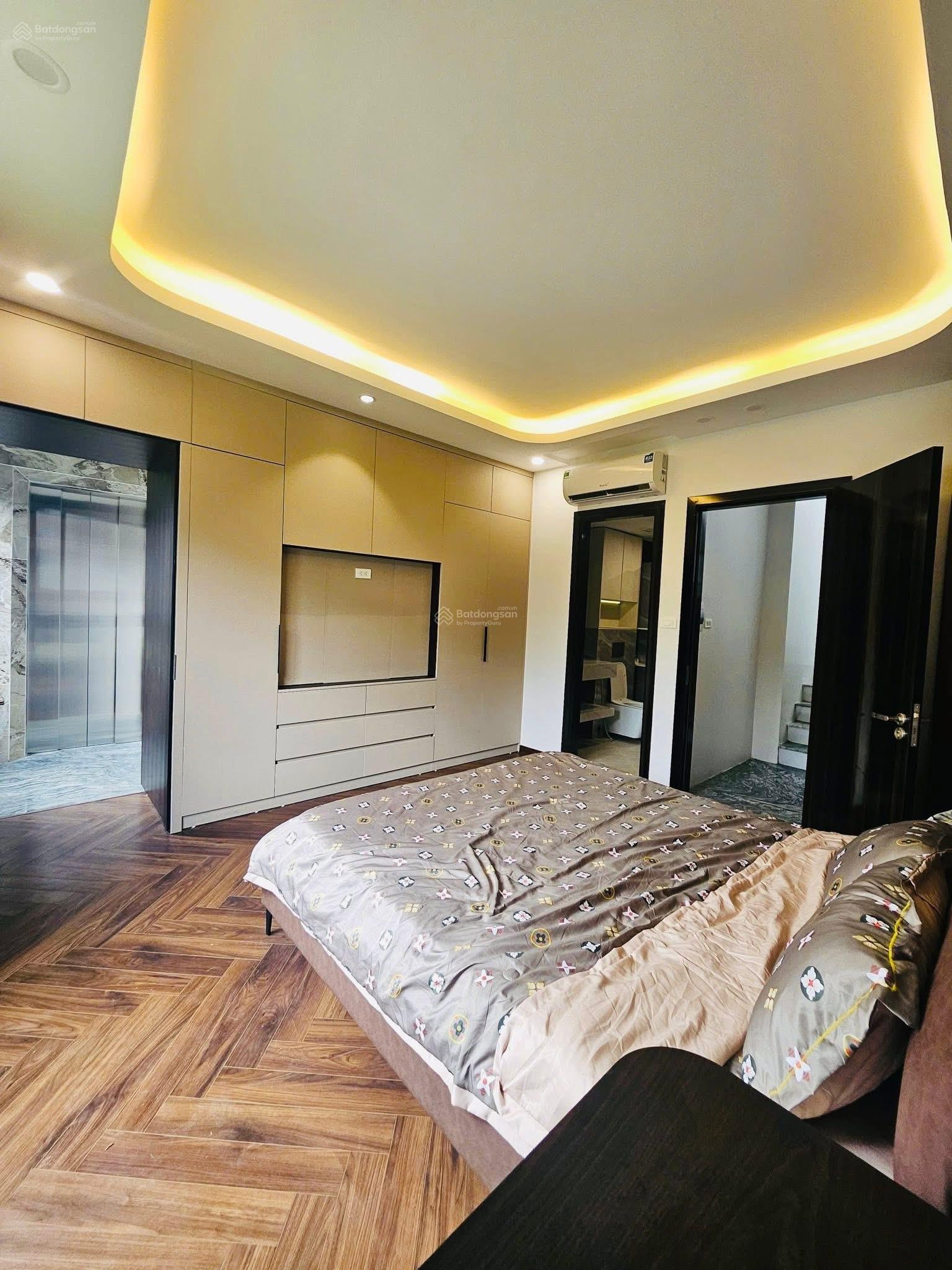 Trần Duy Hưng - 50m2*5T thang máy, MT: 7m - 13 tỷ Lô góc - Ngõ nông - Mới tênh Trần Duy Hưng - 50m2*5T thang máy, MT: 7m - 13 tỷ Lô góc - Ngõ nông - Mới tênh