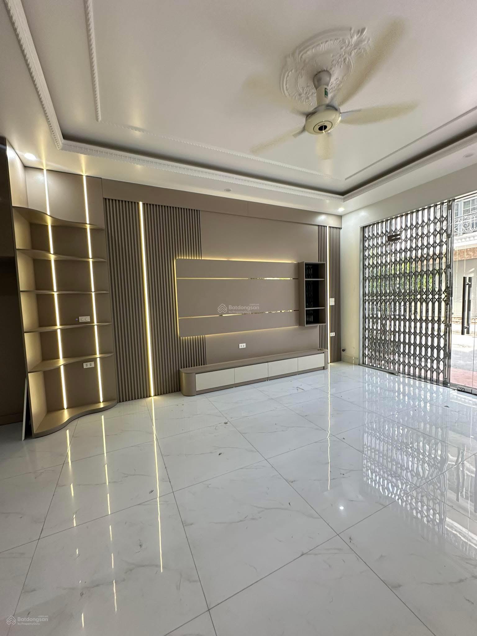 BÁN NHÀ 3 TẦNG 50m2 FULL NỘI THẤT  KHU TĐC VINHOMES RIVERSIDE, SỞ DẦU  HỒNG BÀNG, GIÁ 5,2 TỶ