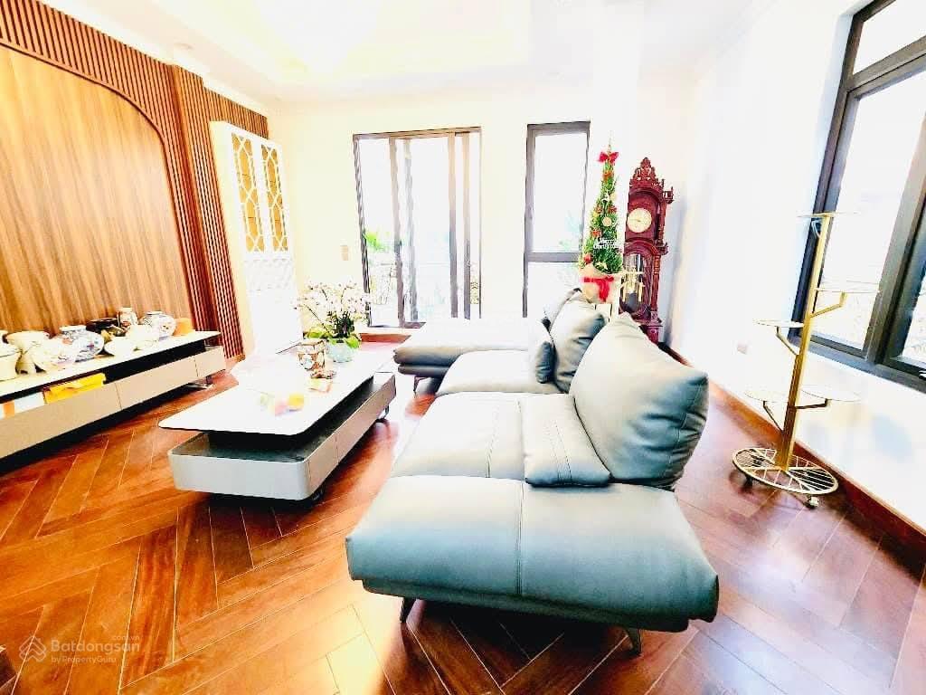 Bán nhà mặt phố lạc long quân sổ đỏ chính chủ giá đầu tư , DT 166m2 , MT 6,1M , 92 tỷ Bán nhà mặt phố lạc long quân sổ đỏ chính chủ giá đầu tư , DT 166m2 , MT 6,1M , 92 tỷ