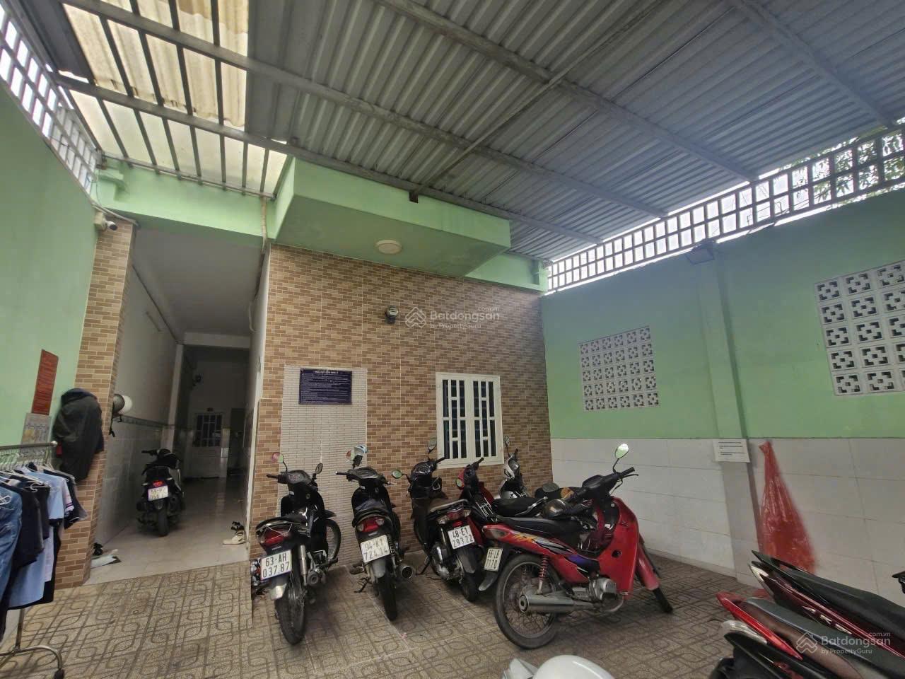 Bán CHDV Hẻm Đường 42 P.Bình Trưng Quận 2 ( Cách Lê Văn Thịnh 150m ) Bán CHDV Hẻm Đường 42 P.Bình Trưng Quận 2 ( Cách Lê Văn Thịnh 150m )