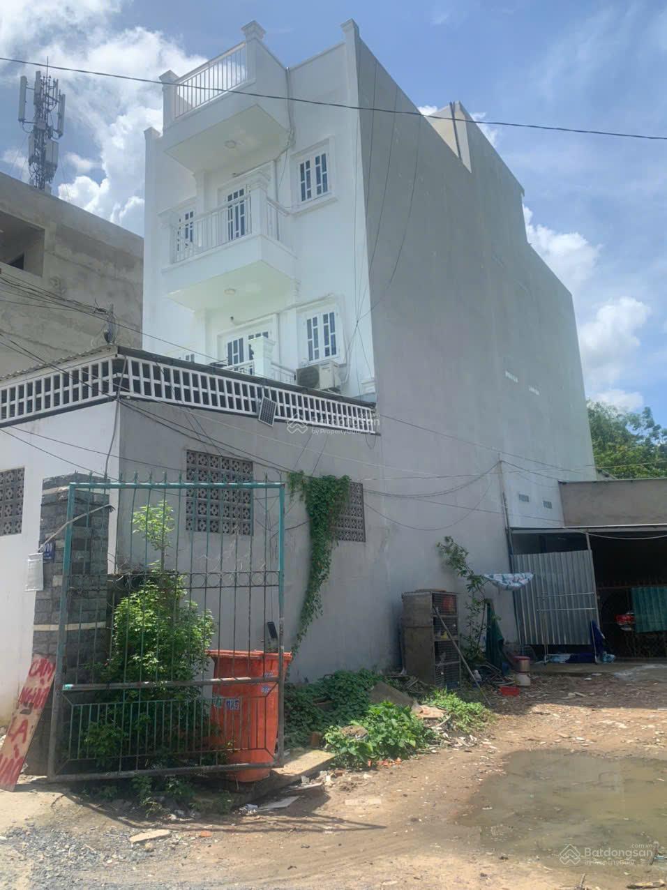 Bán CHDV Hẻm Đường 42 P.Bình Trưng Quận 2 ( Cách Lê Văn Thịnh 150m ) Bán CHDV Hẻm Đường 42 P.Bình Trưng Quận 2 ( Cách Lê Văn Thịnh 150m )