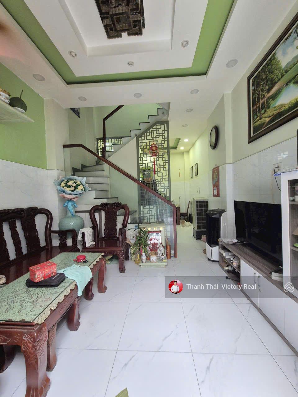 Bán nhà Lạc Long Quân. P8. TB_ 2 Lầu nhà mới đẹp [ 34m2 ] - Giá: 5 Tỷ 7 TL