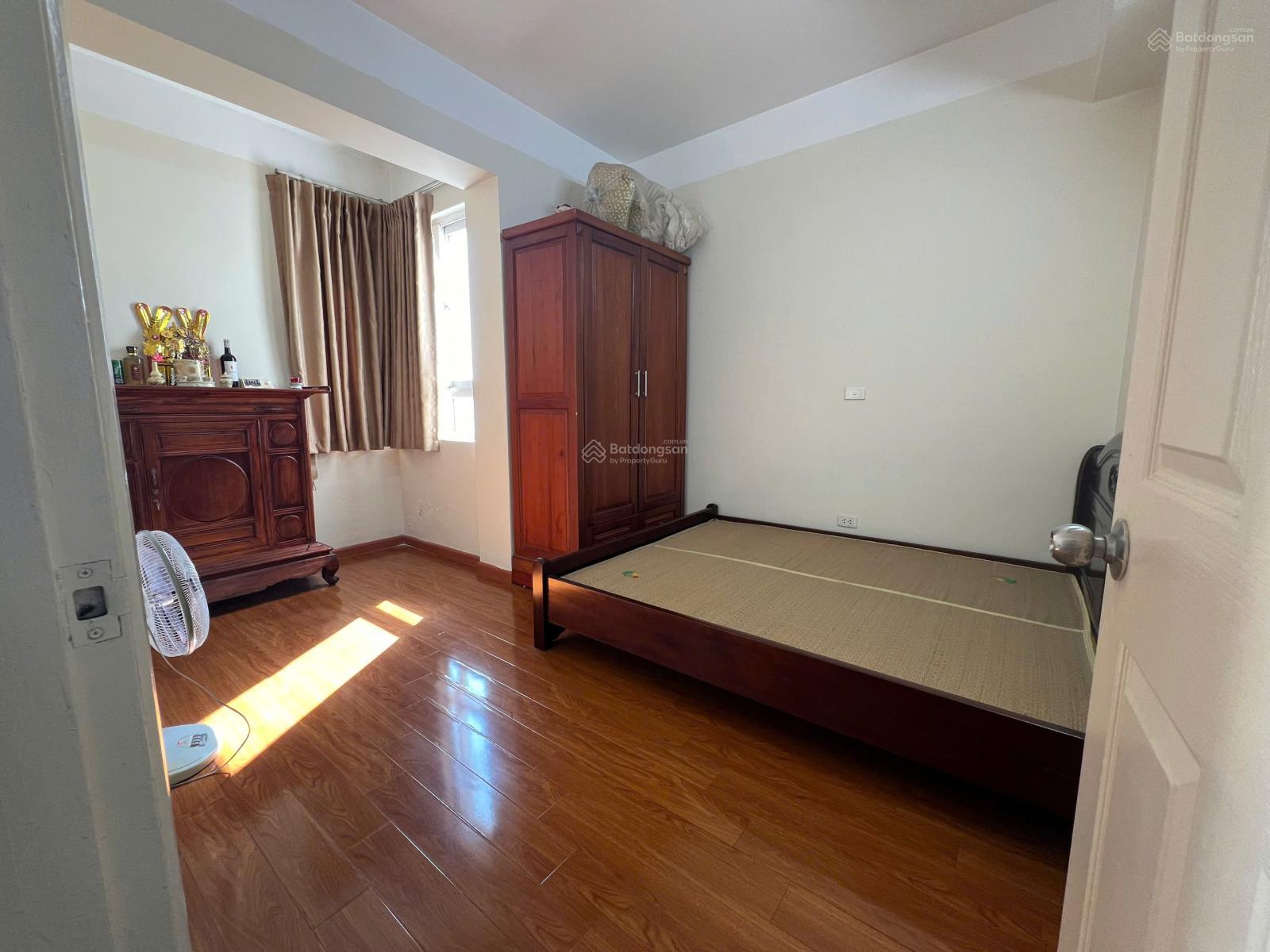 B14 Kim Liên - Bán căn hộ mặt đường Phạm Ngọc Thạch giá rẻ. LH 0967 401 *** Nam