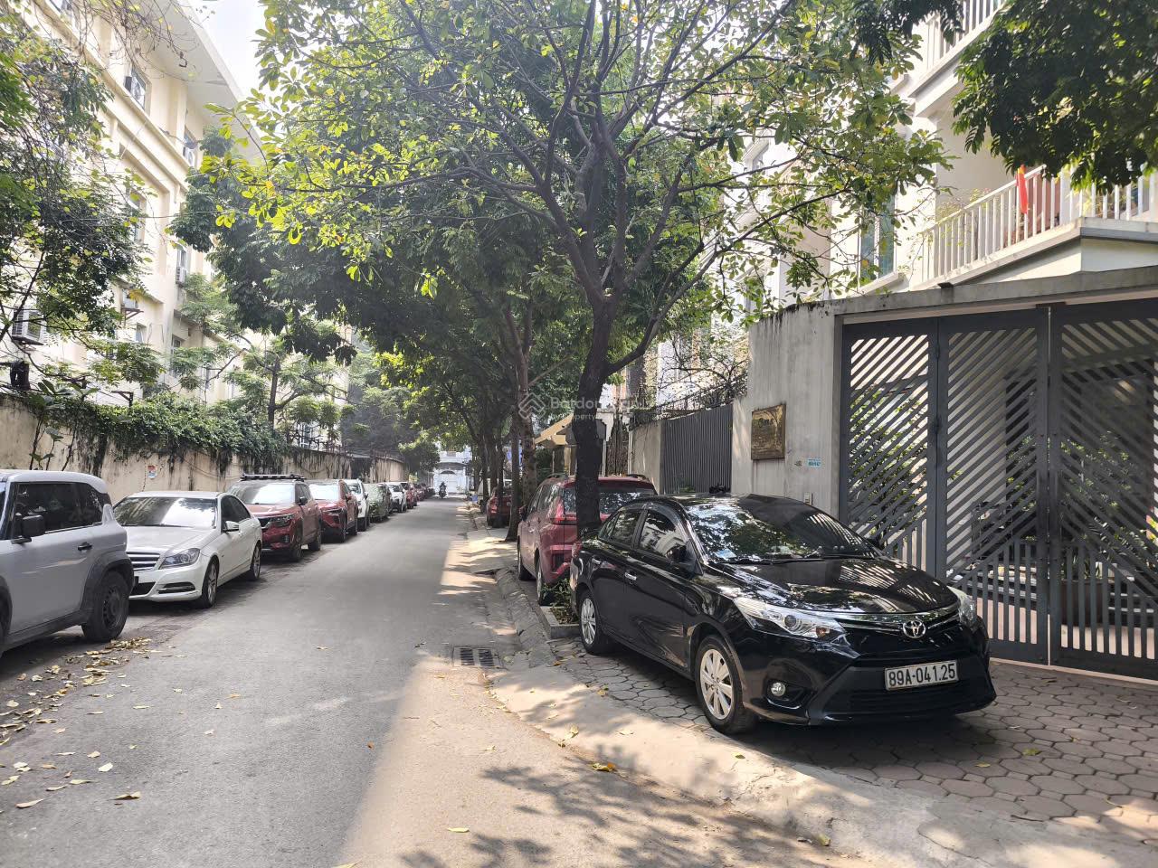 BÁN GẤP LÔ ĐẤT 47 CỰ LỘC 129M2 MT8,2M NHỈNH 31 TỶ VƯỢT CHUẨN Đ TƯ DUY NHẤT TẠI THANH XUÂN XD CCMNI