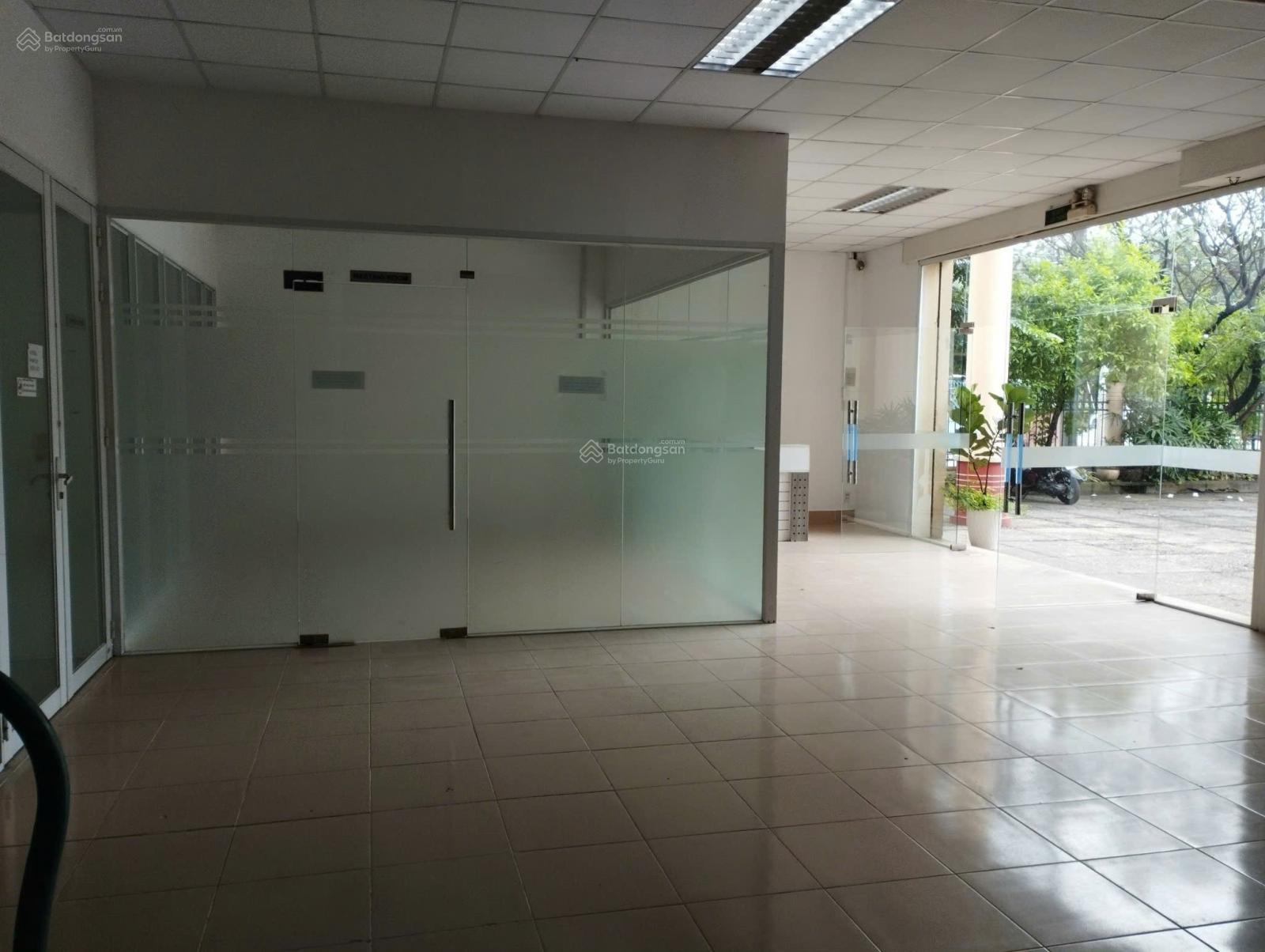 Cho thuê kho xưởng 1600m2 trong KCN Tân Bình, kho đẹp, tiện làm kho hàng hoặc sản xuất