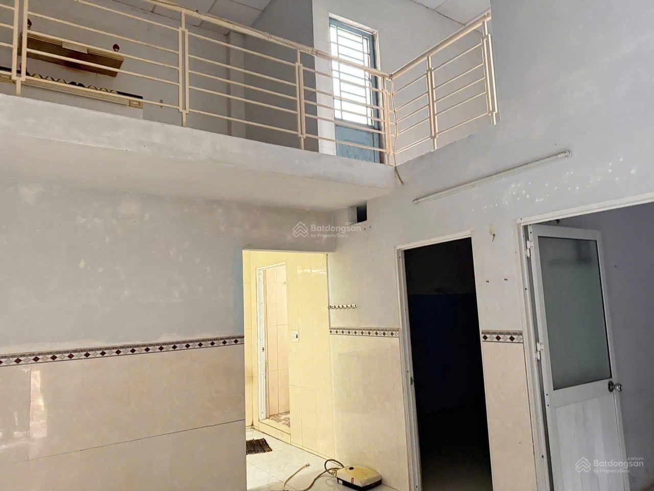 Bán nhà mê lửng kiệt Lê Tấn Trung, cách kiệt ô tô tận Nơi 20m, P. Thọ Quang Sơn Trà. Hướng Đông Nam