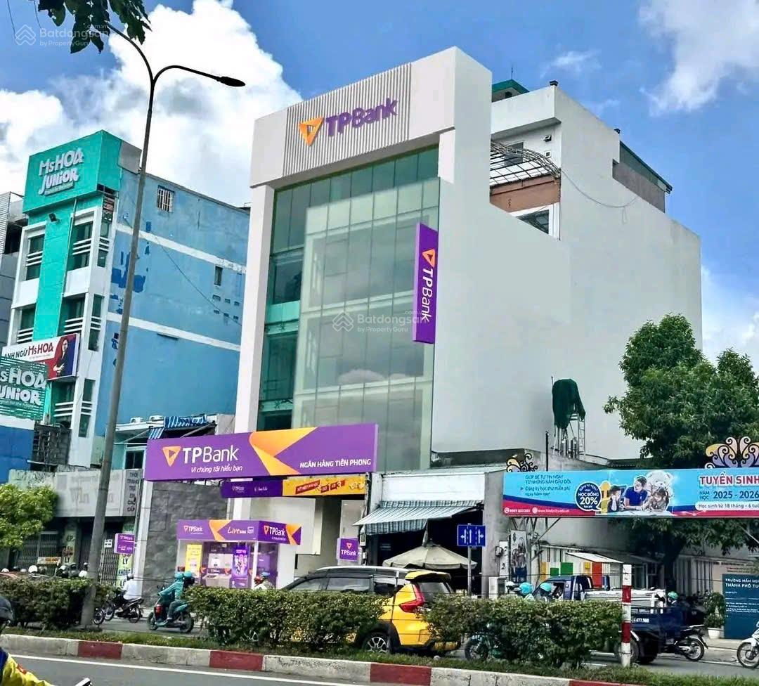 Tốt nhất thị trường MT 433 Cộng Hòa, DT 11x24m, CN 240m², hầm + 5 tầng, HĐ 260tr/th, giá 115 tỷ