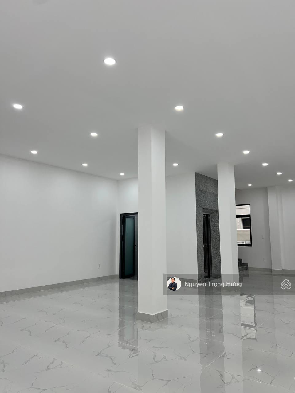 Cho thuê nhà phố Vinhomes Grand Park - Diện tích lớn 144m² - Thang máy nhà mới hoàn thiện chưa ở Cho thuê nhà phố Vinhomes Grand Park - Diện tích lớn 144m² - Thang máy nhà mới hoàn thiện chưa ở