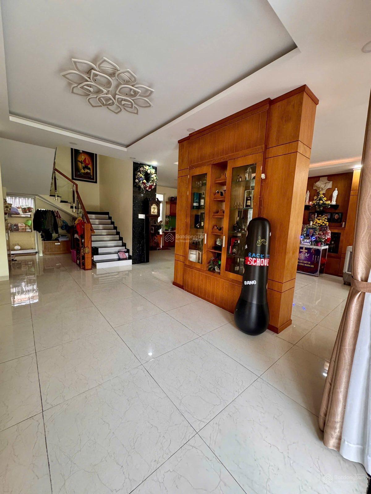 Bán biệt thự VCN Phước Hải, Đường B3 (Tạ Xuân Thu) full nội thất - 0395 050 *** - Hoàng