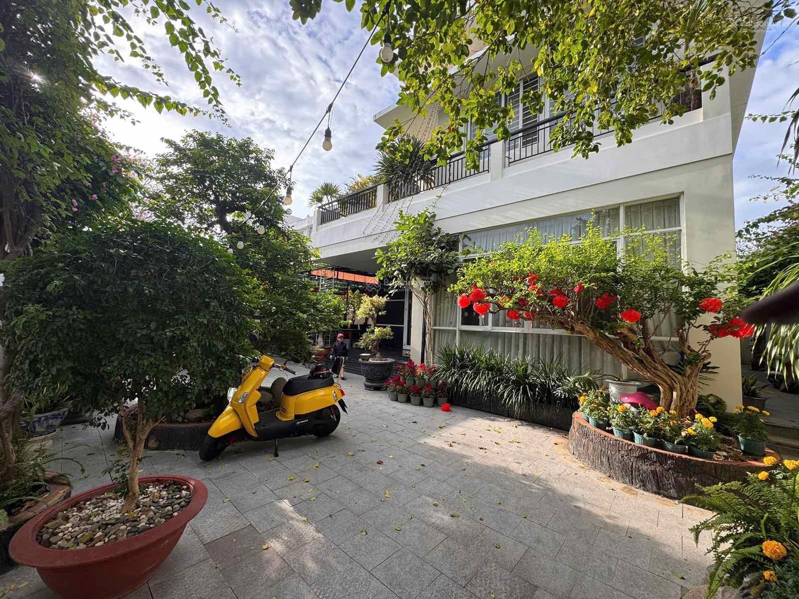 Bán biệt thự VCN Phước Hải, Đường B3 (Tạ Xuân Thu) full nội thất - 0395 050 *** - Hoàng