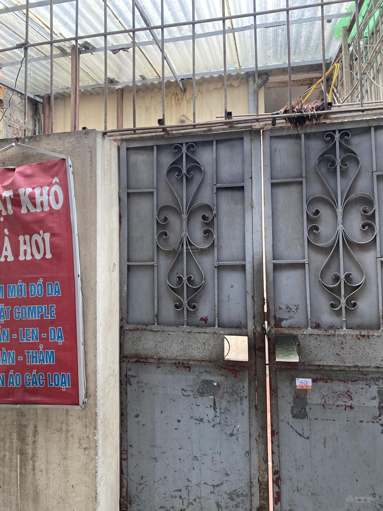 Bán Đất Phố Tây Trà 35m², hiện đang có nhà cấp 4 cho thuê - Vị Trí Đắc Địa, Gần Ô Tô