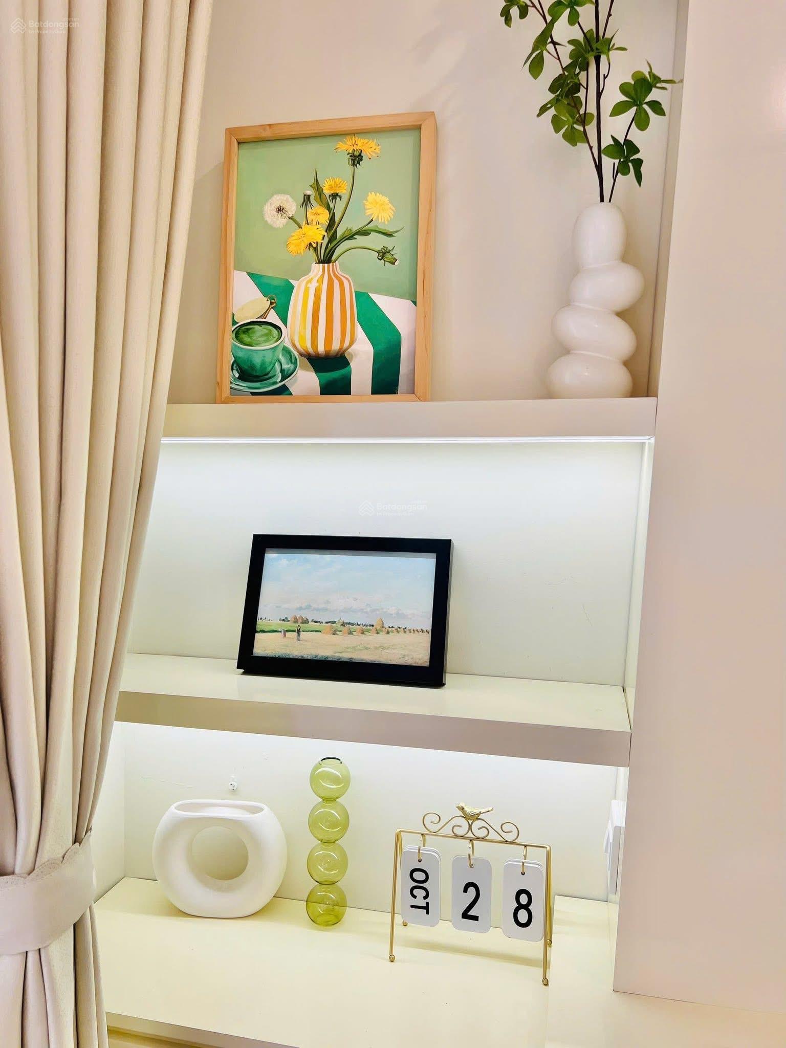 CHÍNH CHỦ CẦN BÁN LỖ CĂN GÓC 2PN2WC CC The Emerald Golf View , full nội thất 3.15 tỷ 76m2