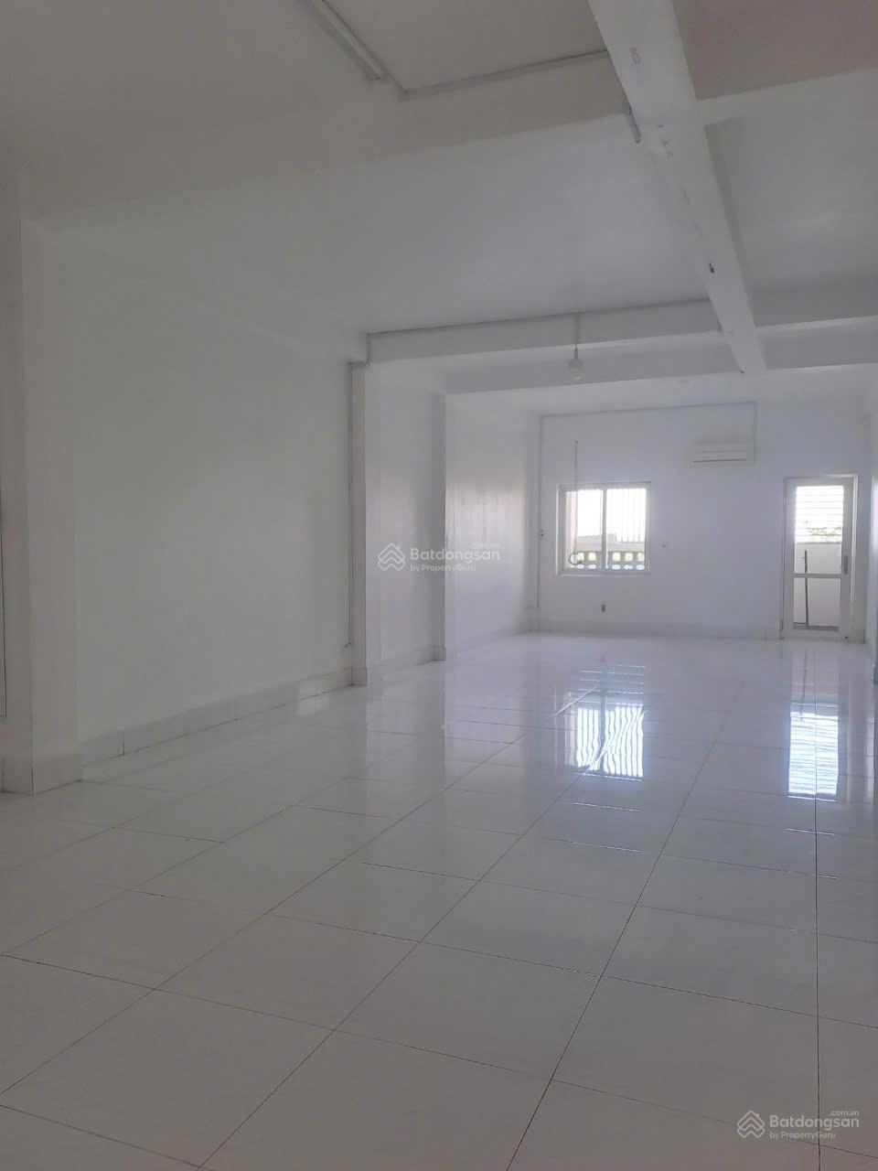 NHÀ CHO THUÊ NGUYÊN CĂN TRỐNG SUỐT LÀM VP, CTY