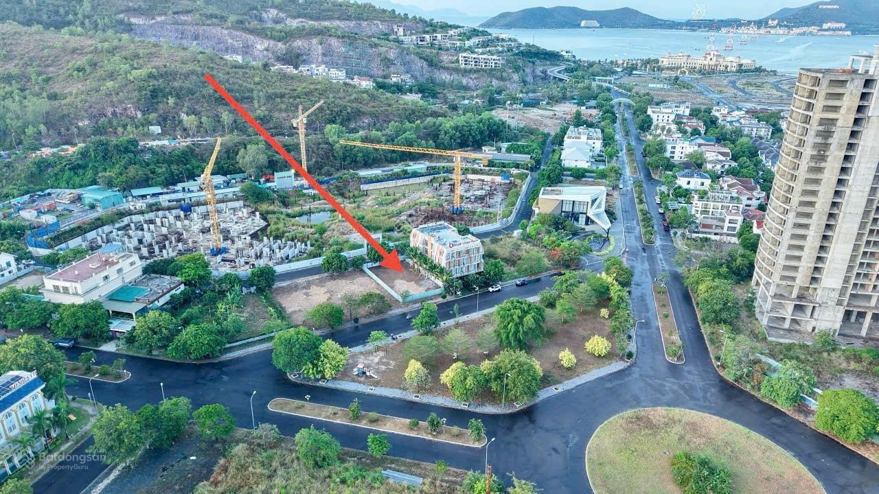 Chỉ 90tr/m2 sở hữu 585m2 ngang 18,3m. 02 mặt đường trước sau. Đất KĐT An Viên. Nha Trang