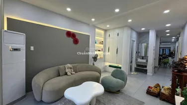 Nhà full nội thất cho thuê tại khu Nam Long gần PMH