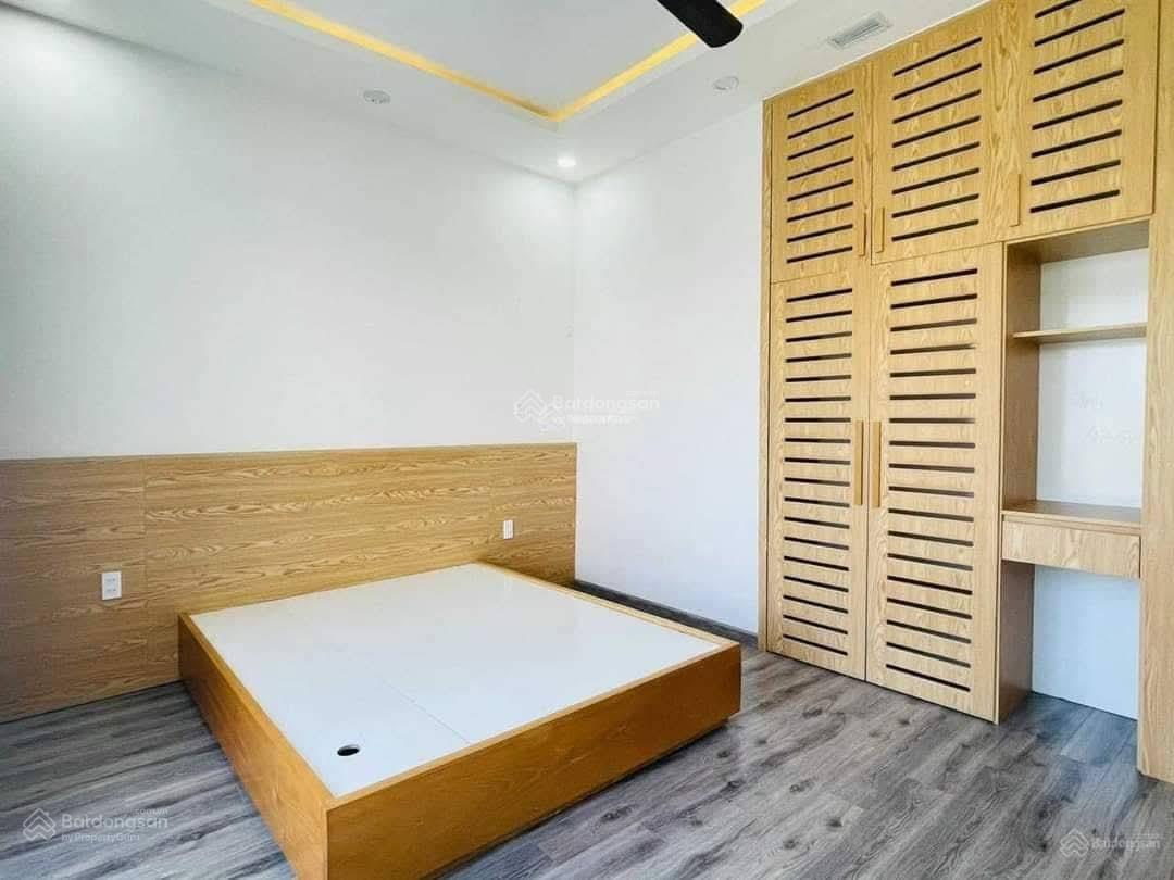 Cần Bán Nhà 4 Tầng Mặt Tiền Đường Dương Trí Trạch - khu Biển Phạm Văn Đồng