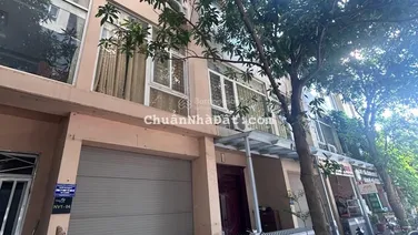 CHÍNH CHỦ BÁN NHÀ VƯỜN KHU VINHOMES SMART CTY TÂY MỖ PHÂN LÔ VỈ HÈ Ô TÔ KD 79M*5T*7MT :19.2 TỶ ..