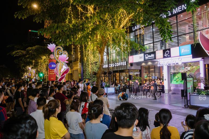 CHO THUÊ MẶT TIỀN 99 NGUYỄN HUỆ VỊ TRÍ KIM CƯƠNG NGAY PHỐ ĐI BỘ TRUNG TÂM BẬC NHẤT SÀI GÒN