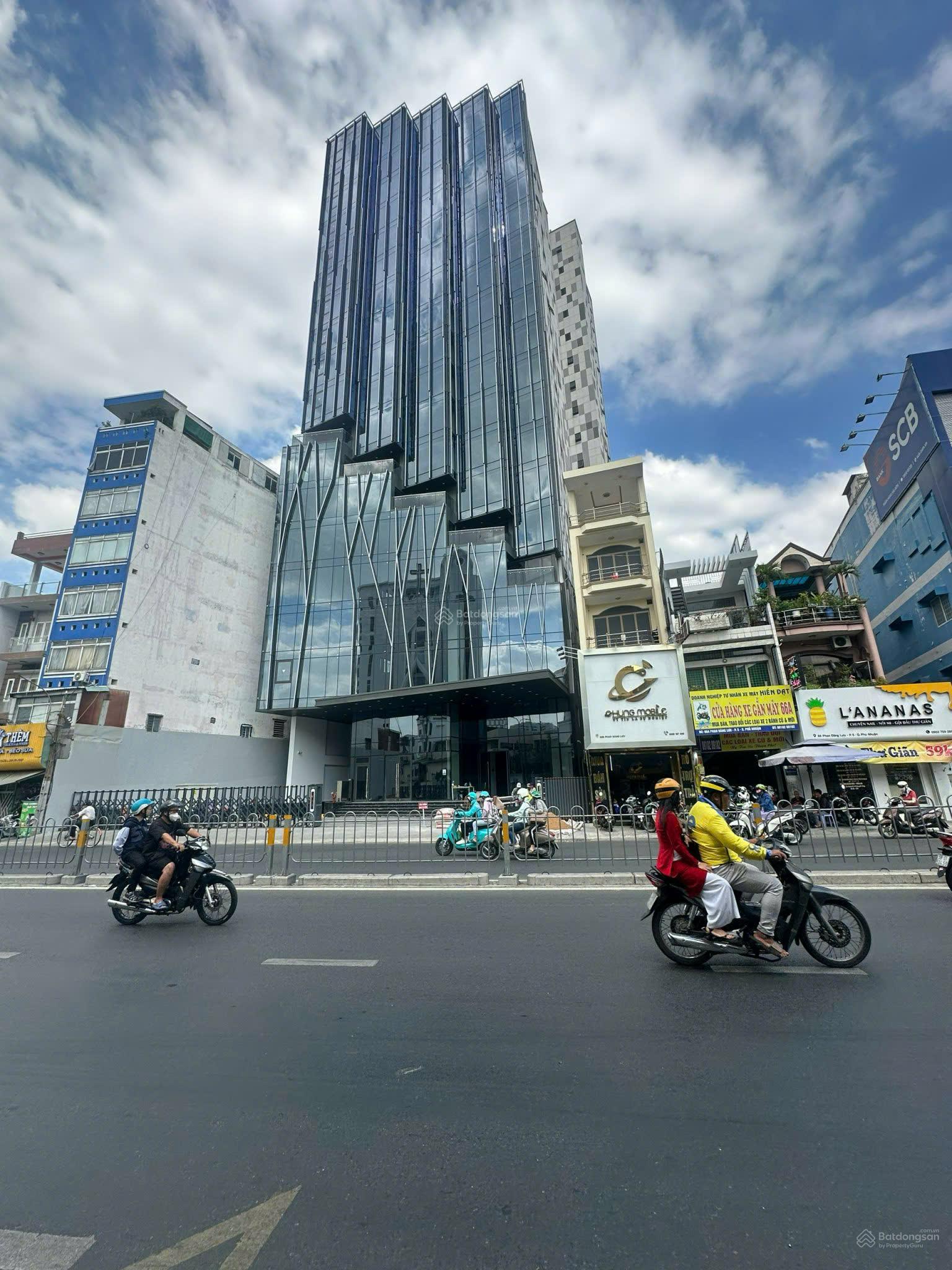 Hiếm! Bán nhà mặt tiền Ngay chợ An Đông- Quận 5, (8,5x25) 8 tầng, HĐT 180 triệu/th, Giá chỉ 74,5 tỷ Hiếm! Bán nhà mặt tiền Ngay chợ An Đông- Quận 5, (8,5x25) 8 tầng, HĐT 180 triệu/th, Giá chỉ 74,5 tỷ