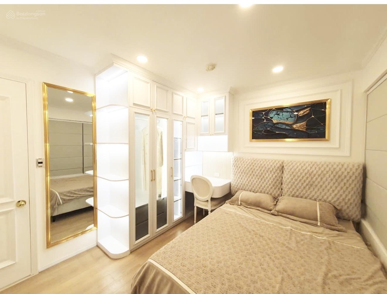 Căn hộ 3PN + 2WC tại Dragon Hill, 5,6 tỷ, 130 m2, view đẹp, chính chủ Căn hộ 3PN + 2WC tại Dragon Hill, 5,6 tỷ, 130 m2, view đẹp, chính chủ