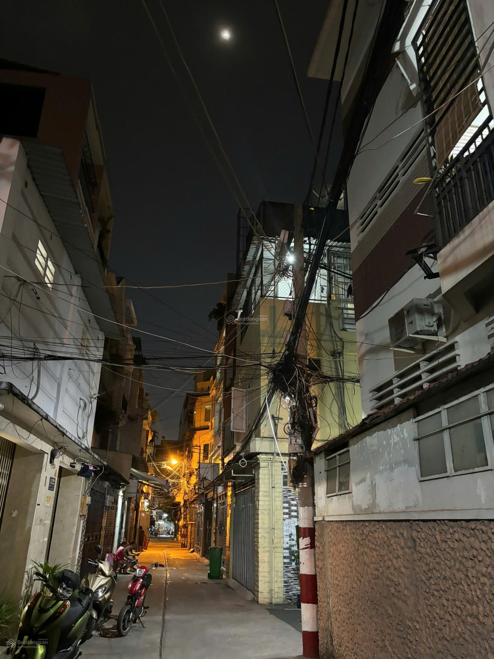 Nhà HXH Hai Bà Trưng, phường Võ Thị Sáu, Q3, HCM, di chuyển đến Q 1, 5 bước, 4,8x16m, giá 13,2 tỷ