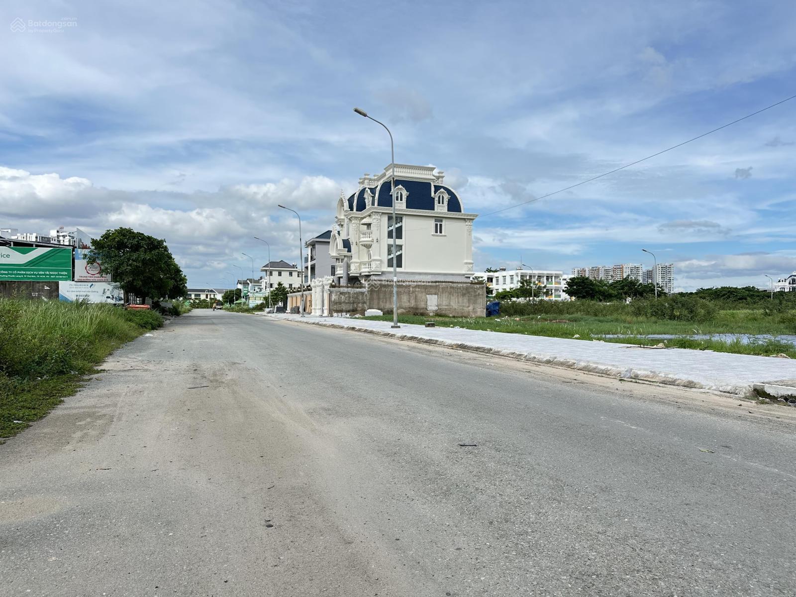 Bán nền trục chính đường 659 KDC Phú Nhuận Q9 cũ giá chỉ 117tr/m2