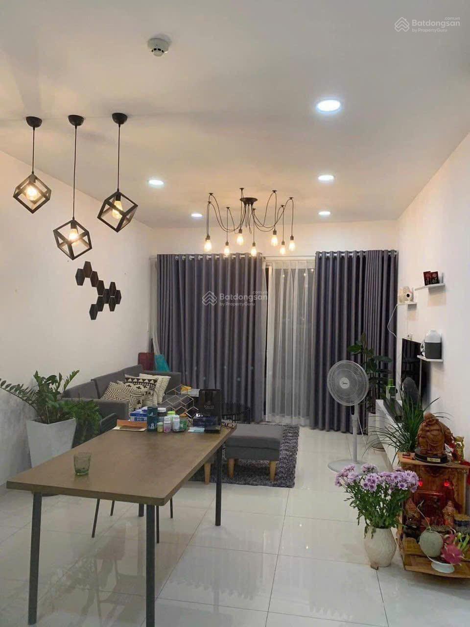 Bán căn hộ 2 phòng ngủ Tulip,đường Hoàng Quốc Việt,Quận 7 giá 3,1 tỷ