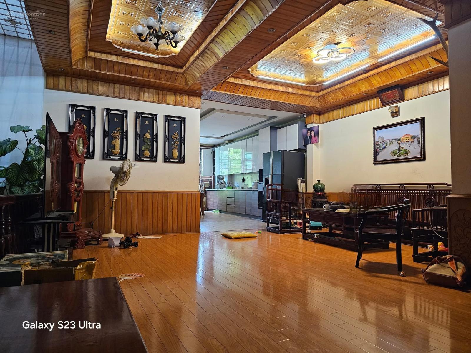 Mặt phố Phú Diễn - đoạn đẹp nhất, 100m2, MT 7m, 6 tầng thang máy - Đại Học TNMT - vỉa hè rộng - 3x