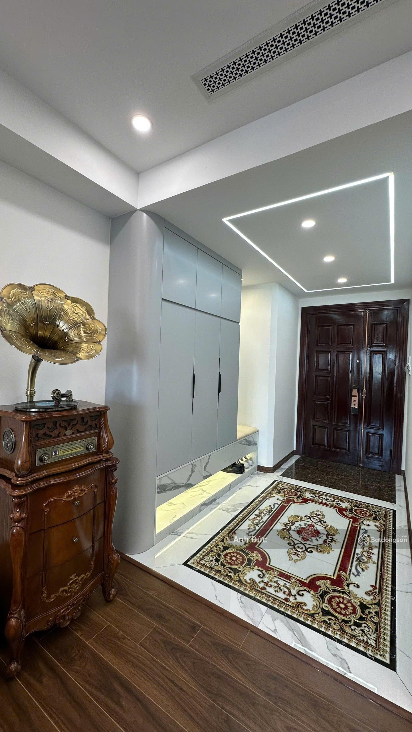 Bán căn 135m² Trung Yên 1, 4 ngủ rộng hiếm, cửa Đông Bắc - ban công Tây Nam giá 13.5 tỷ Bán căn 135m² Trung Yên 1, 4 ngủ rộng hiếm, cửa Đông Bắc - ban công Tây Nam giá 13.5 tỷ