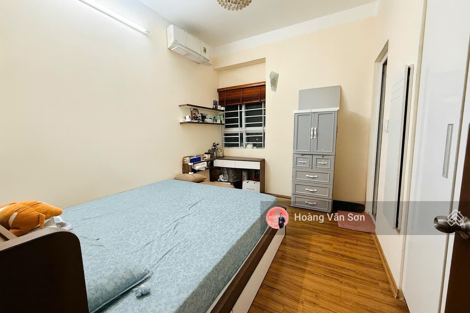 8 tỷ - bán nhanh chung cư Học Viện Quốc Phòng 94m2 hướng Đông, free gửi xe hầm, sẵn slot, xem 247 8 tỷ - bán nhanh chung cư Học Viện Quốc Phòng 94m2 hướng Đông, free gửi xe hầm, sẵn slot, xem 247