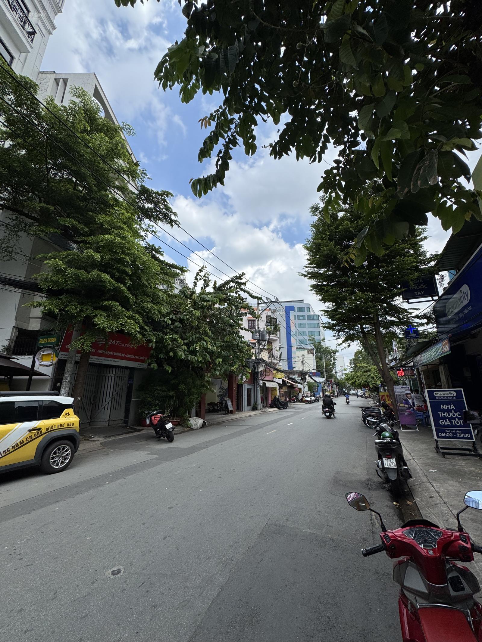 Mặt tiền 179 Đồng Đen - Tân Bình, CTXD Hầm 6 tầng, DT: 5,2x30m (150M2) giá 26,5 tỷ Mặt tiền 179 Đồng Đen - Tân Bình, CTXD Hầm 6 tầng, DT: 5,2x30m (150M2) giá 26,5 tỷ