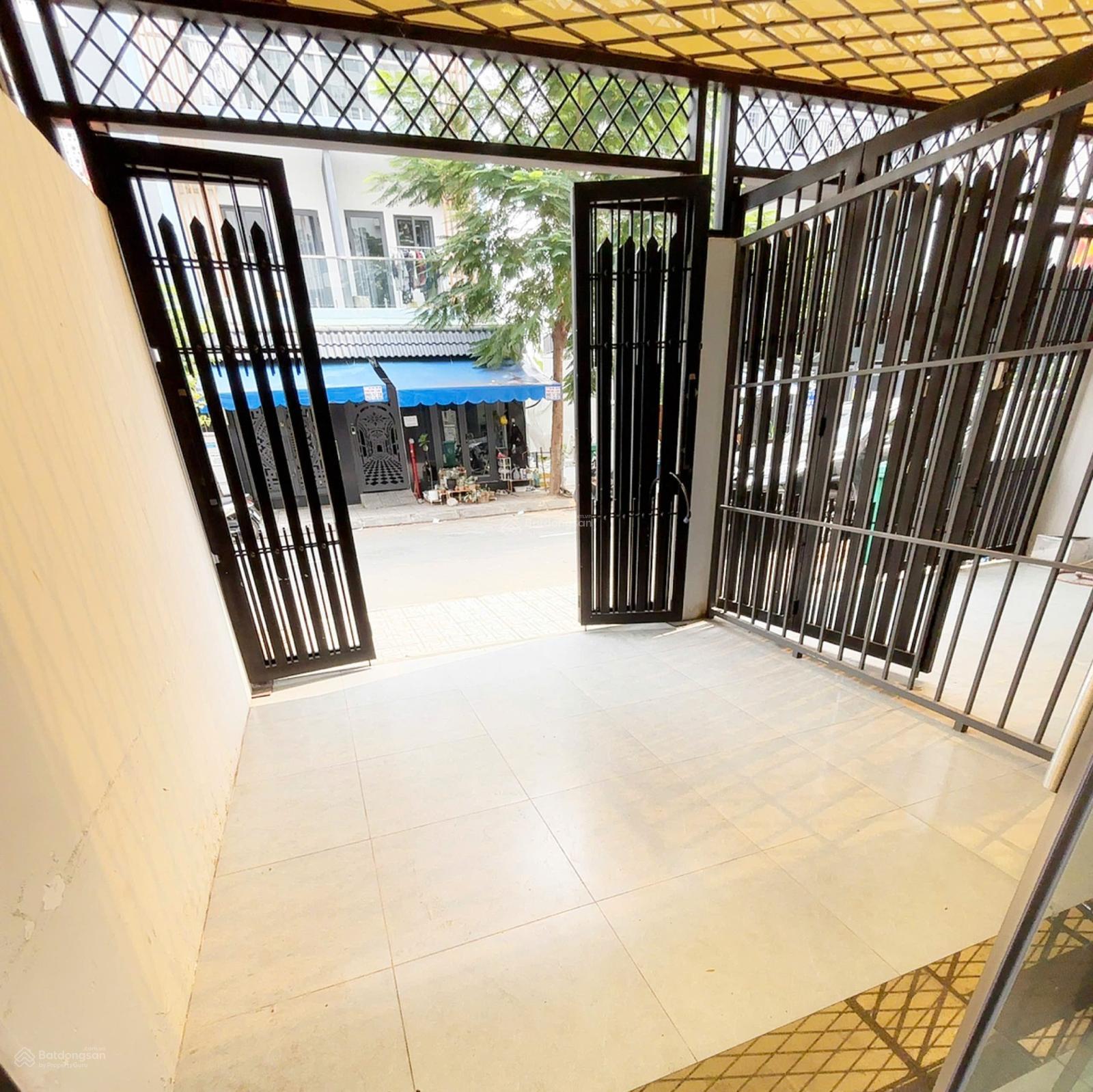 Cho thuê nhà shop tầng trệt Cát Lái, DT 40m2, cổng riêng lối đi riêng có sân có máy lạnh 5tr Cho thuê nhà shop tầng trệt Cát Lái, DT 40m2, cổng riêng lối đi riêng có sân có máy lạnh 5tr