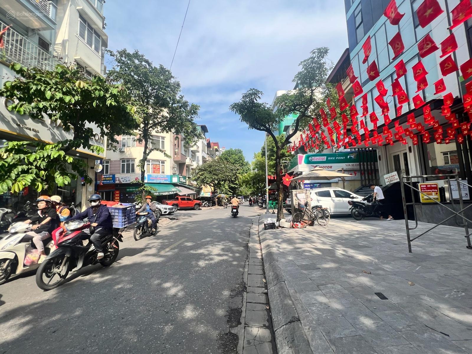 Trung Kính - Ngõ ô tô - 23,4 tỷ - 74m2, 6 tầng, mặt tiền 4,5m - Trung tâm Cầu Giấy Trung Kính - Ngõ ô tô - 23,4 tỷ - 74m2, 6 tầng, mặt tiền 4,5m - Trung tâm Cầu Giấy