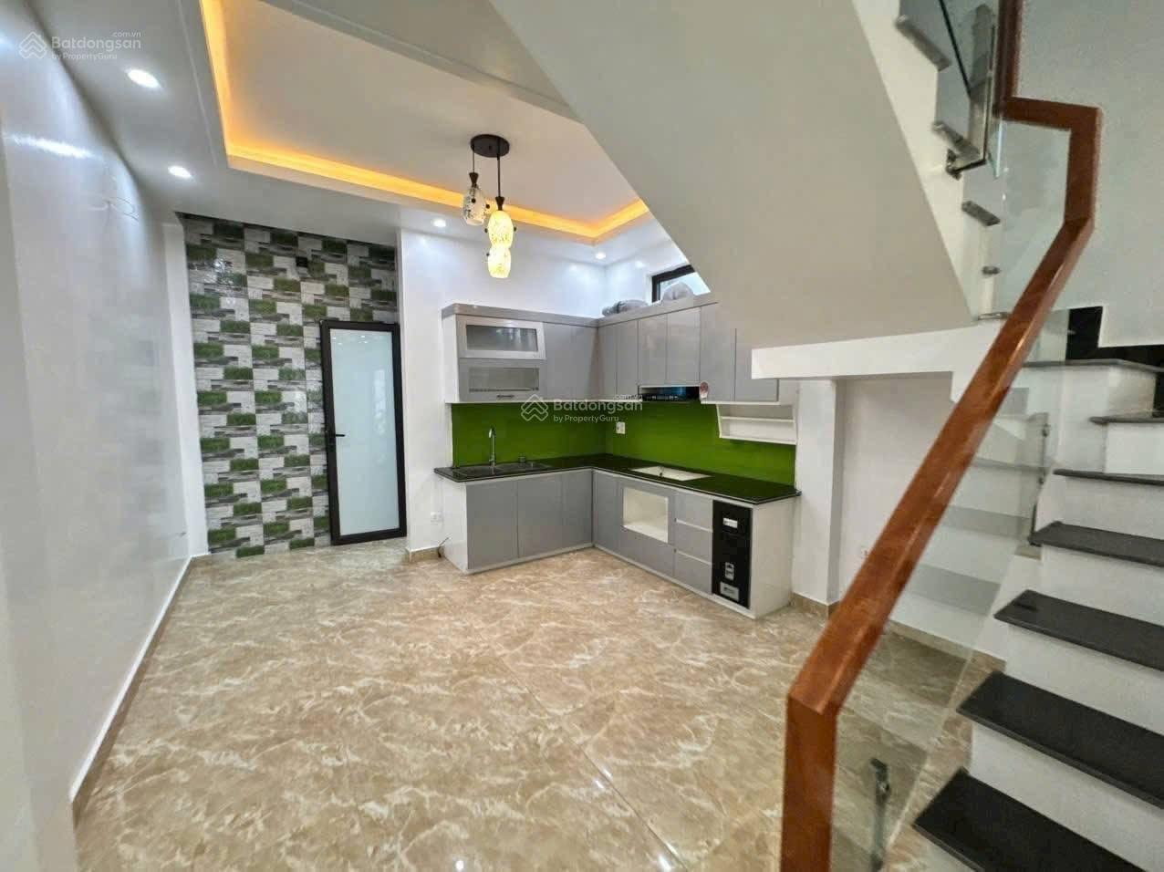 Bán nhà 3 tầng đường nhựa thông rộng 5m ô tô tránh nhau tại Đồng Hoà, Kiến An