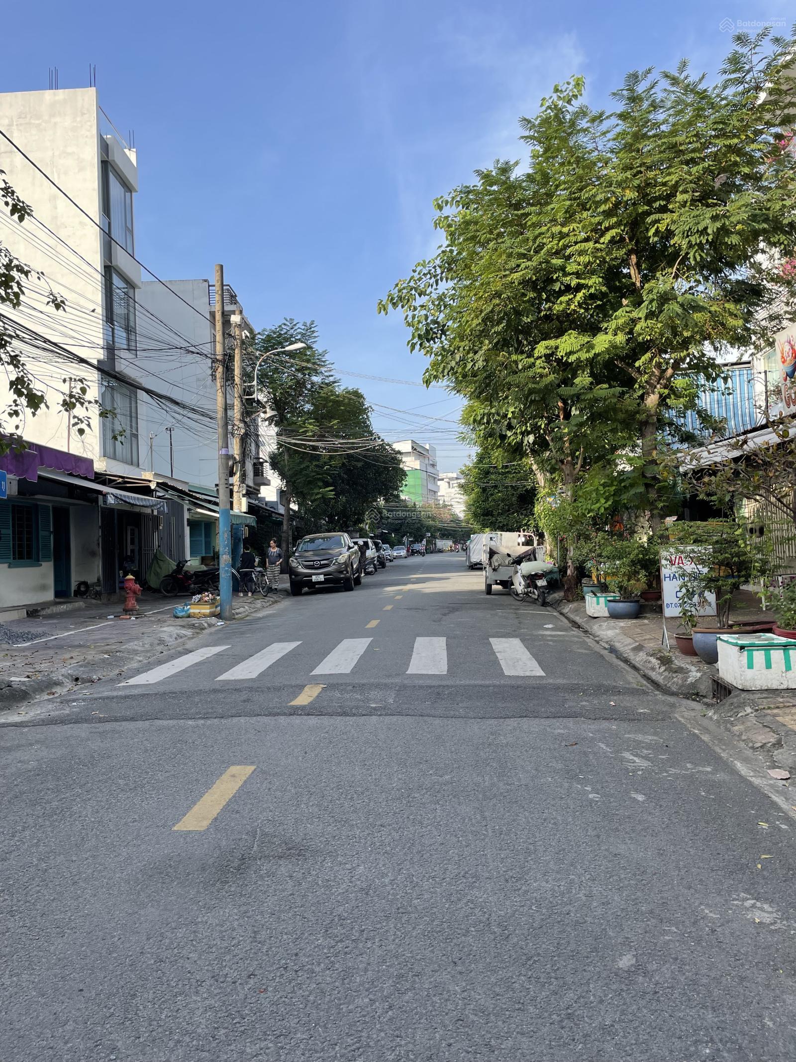 Bán nhà gần 100m2 - mặt tiền đường, tiện kinh doanh - Quận 9 Bán nhà gần 100m2 - mặt tiền đường, tiện kinh doanh - Quận 9