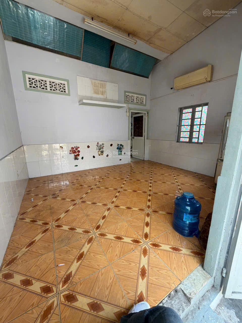 Chủ gửi bán nhà góc 3 mặt tiền (DT: 28m2) sổ riêng thổ cư 100% P. Bửu Hoà. Giá chỉ 1,350 tỷ