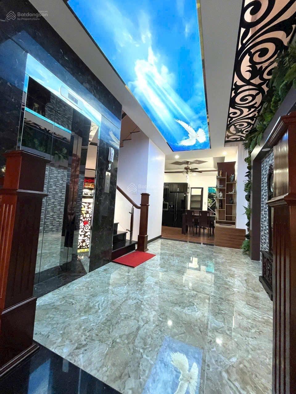 Bán nhà 3 tầng (có thang máy) nằm gần công viên đường số 14 KĐT Hà Quang 2, Nha Trang