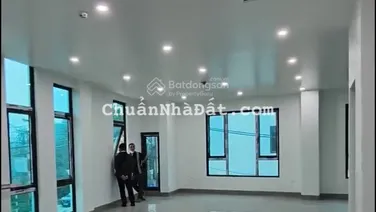 CHO THUÊ TÒA VĂN PHÒNG 5 TẦNG MỚI ĐẸP BỀ THẾ Mặt đường Lý Thánh Tông Gần Vin OCP Eurowindow