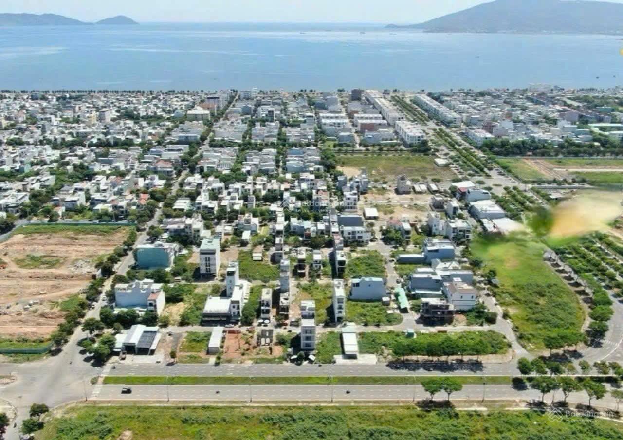 Hàng hiếm mặt tiền Hòa Minh 28, xây dựng căn hộ diện tích lớn