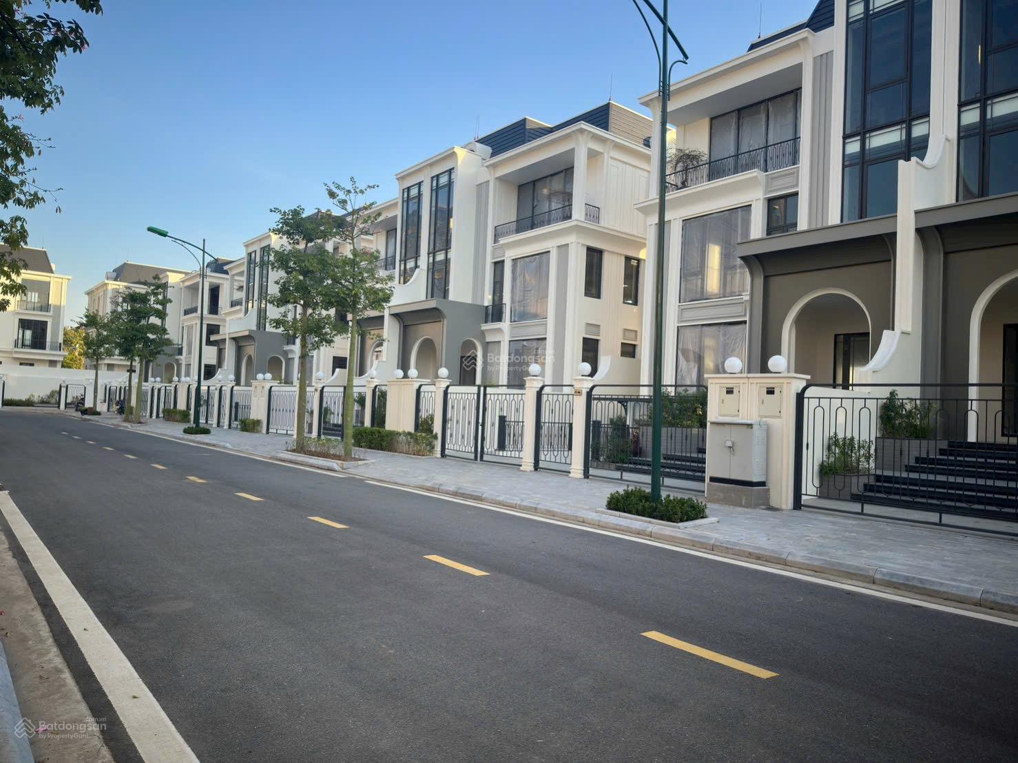 Bán biệt thự khu P tại Ciputra Hà Nội, giá HD 375 triệu / m2, diện tích 230m2, view đẹp