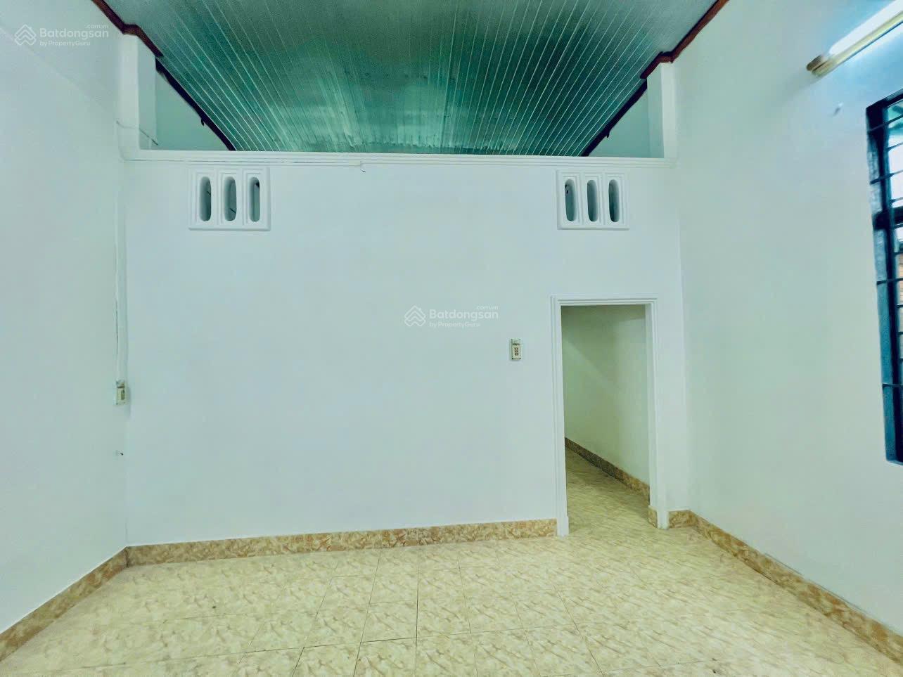 Bán nhà cấp 4 (DT: 70m2 - ngang 5,6m) sổ riêng thổ cư 100% P. Quang vinh. Giá chỉ 2,350 tỷ Bán nhà cấp 4 (DT: 70m2 - ngang 5,6m) sổ riêng thổ cư 100% P. Quang vinh. Giá chỉ 2,350 tỷ