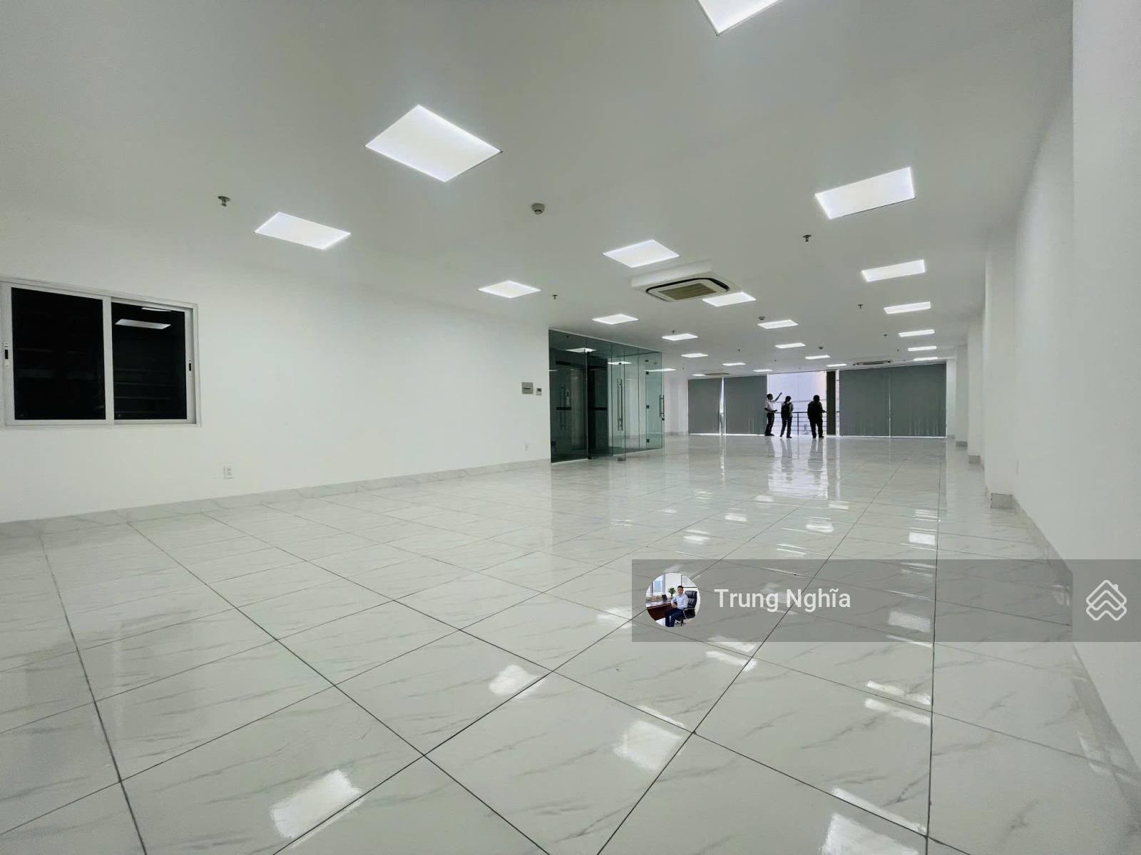 Tòa nhà 2 mặt tiền đường Điện Biên Phủ diện tích: 8x18m hầm 5 tầng cho thuê Tòa nhà 2 mặt tiền đường Điện Biên Phủ diện tích: 8x18m hầm 5 tầng cho thuê