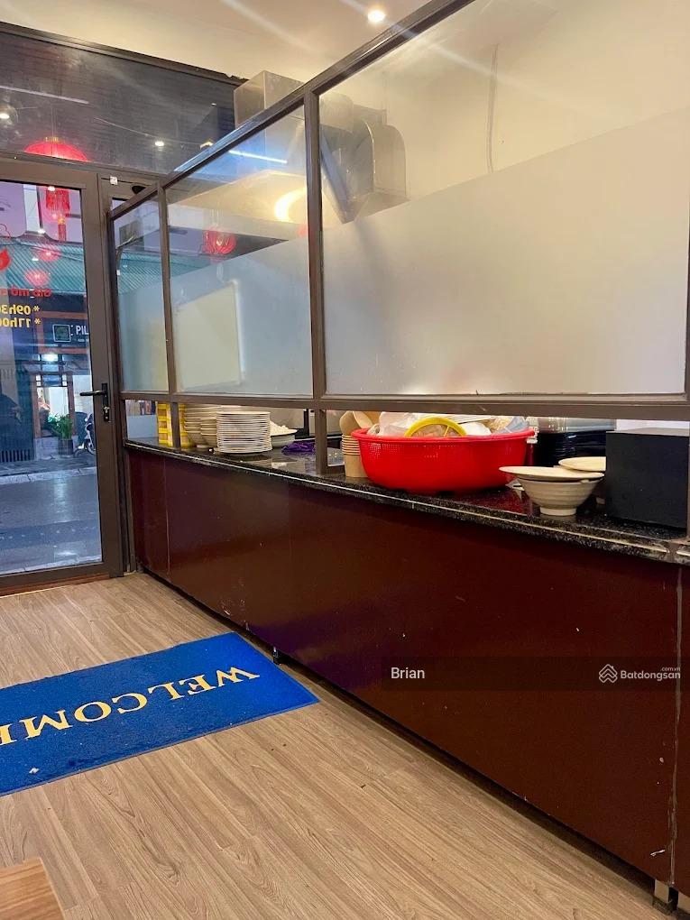 Chính chủ bán toà nhà Tô Ngọc Vân DT 125m2, MT 8m, 8 tầng thang máy, view Hồ Tây