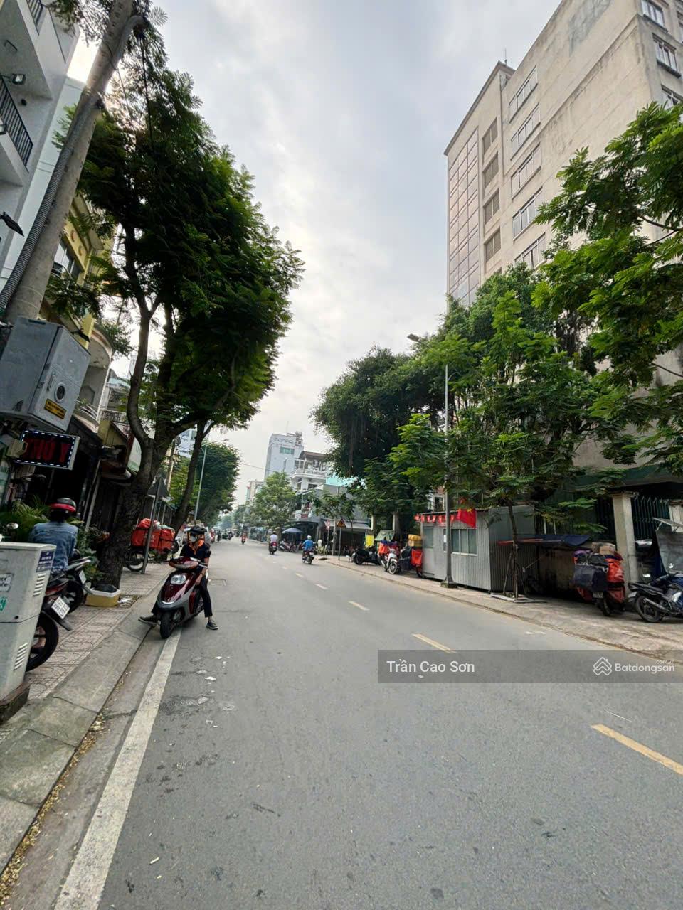 Bán nhà HXH Thành Thái(Cư Xá Đồng Tiến),Q10.DT:10x12m-2 tầng tiện xây mới.Giá 20 tỷ LH 0908 569 ***