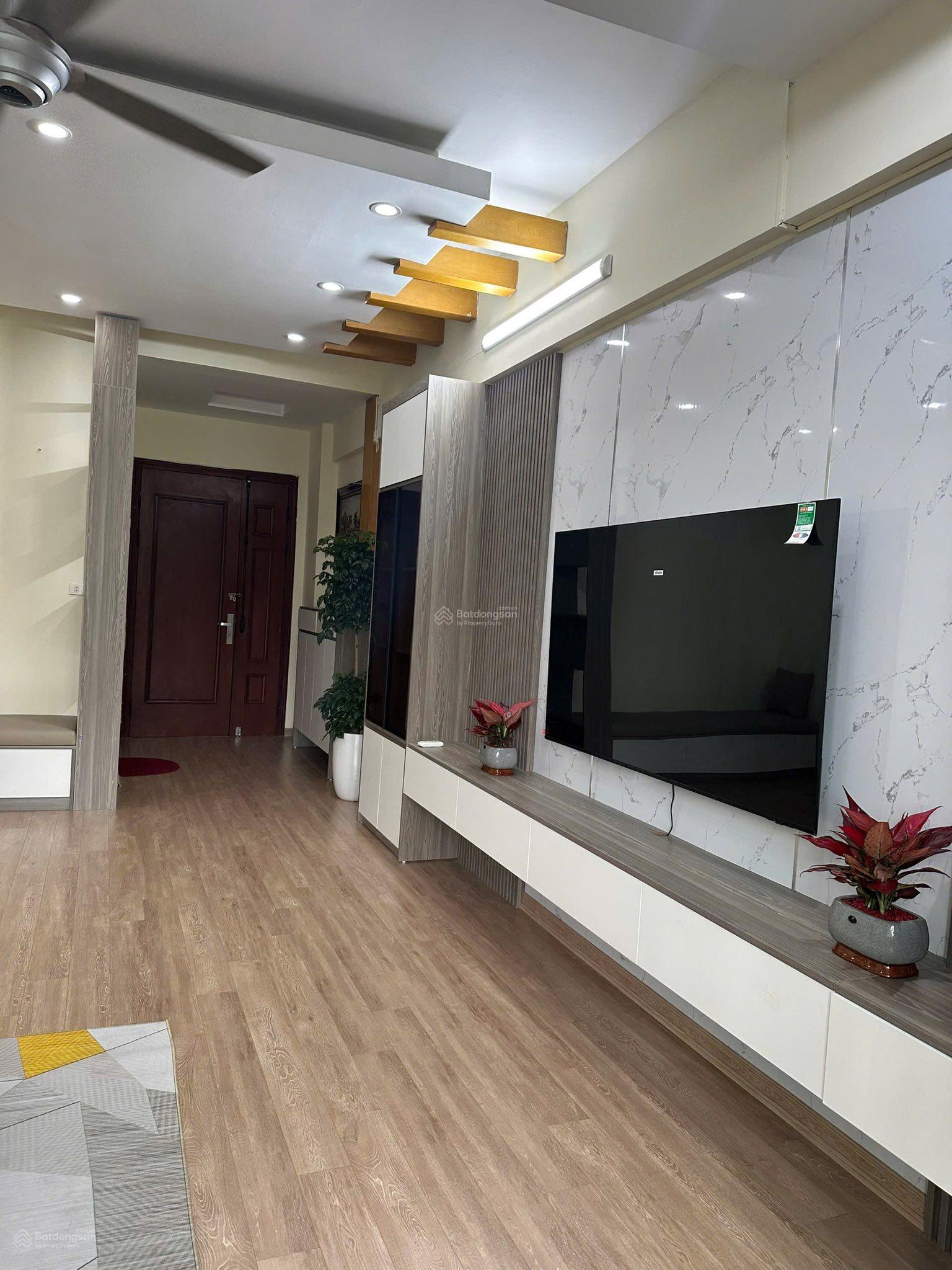 Bán căn hộ toà Nơ 23 khu đô thị Pháp Vân - Hoàng Mai. DT 74m2 2 ngủ 1 WC, giá 4,65 tỷ LH 0983 873 ***