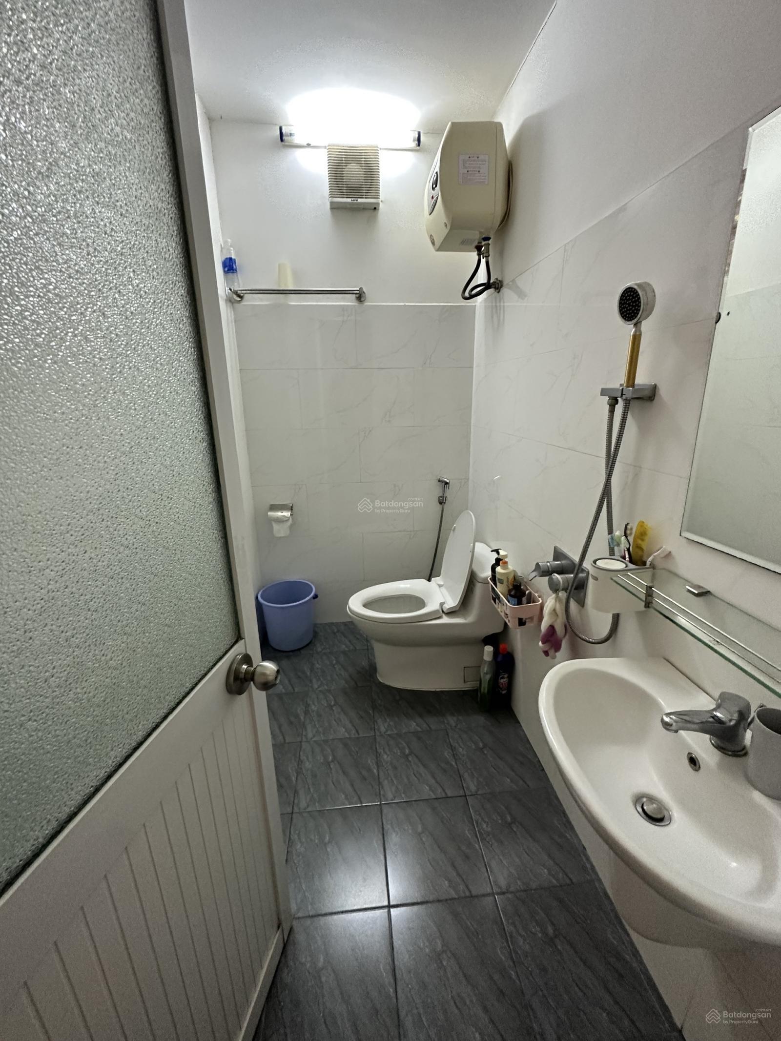 Bán nhà đường Nguyễn Tri Phương, giá 11 tỷ, ngay TTTP. LH Tuyết